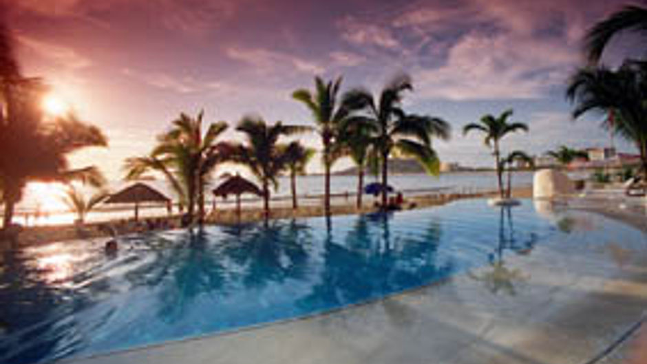 Pacifica Resort Ixtapa Pool