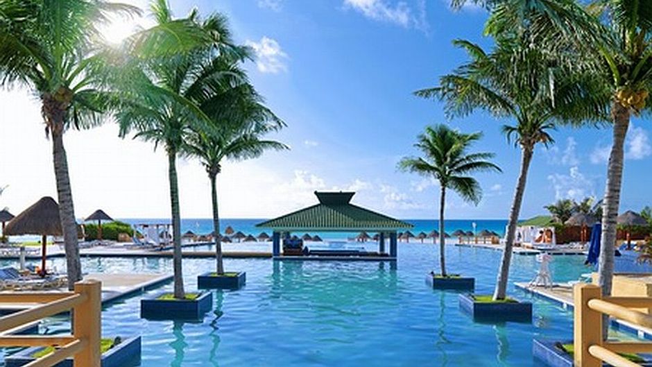 Iberostar Selection Cancun Pool