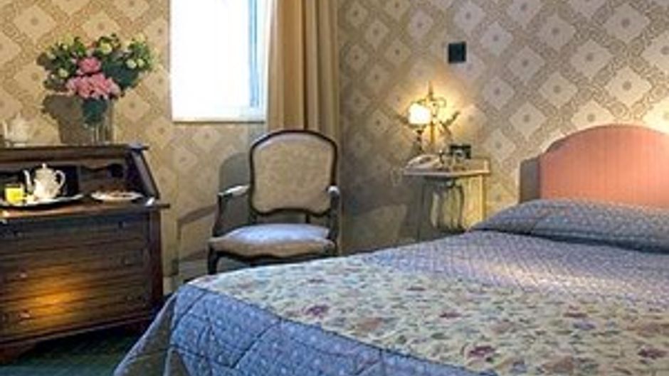 The Richmond Hotel Suite