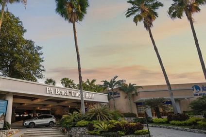 PA Beach Club & Hotel by GuruHotel