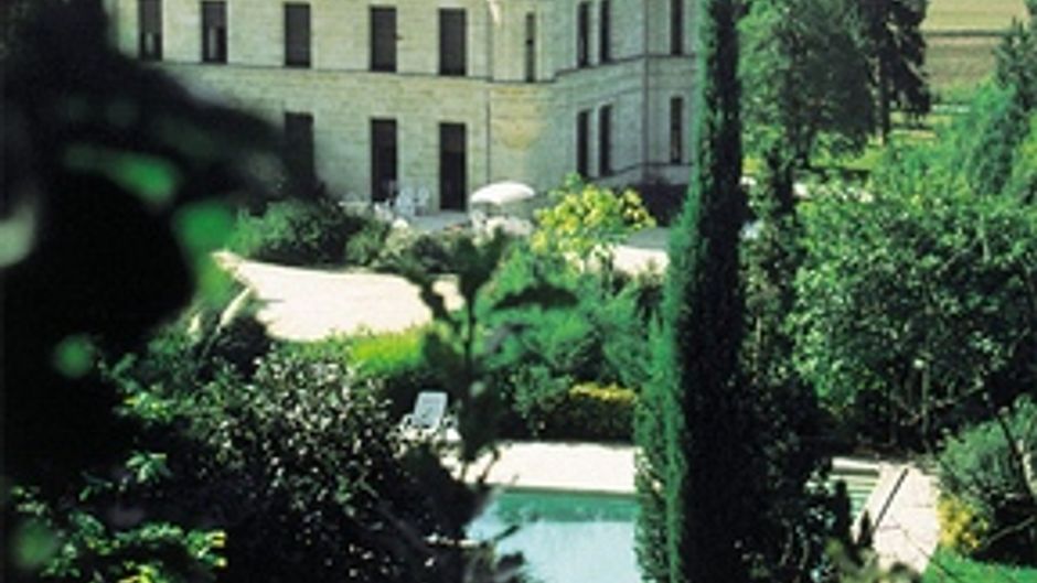 Chateau Camiac Exterior
