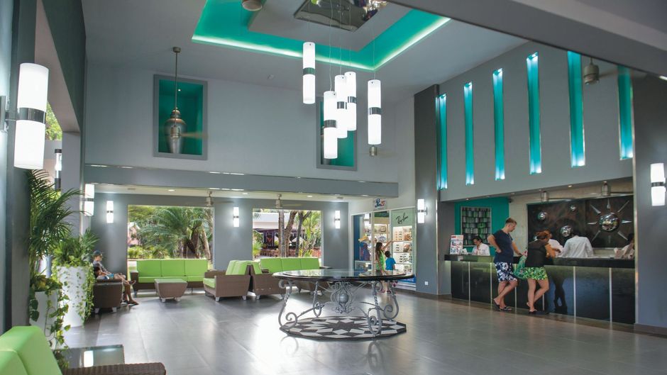 Hotel Riu Lupita Lobby
