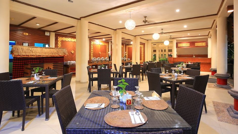 Plagoo Holiday Hotel Restaurant
