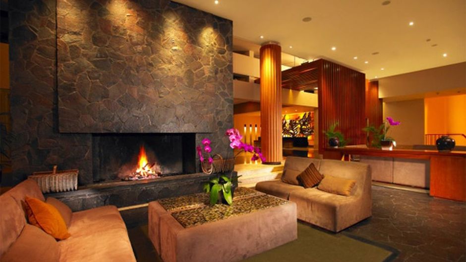 Padma Hotel Bandung Lobby