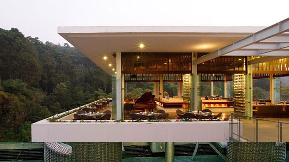 Padma Hotel Bandung Restaurant