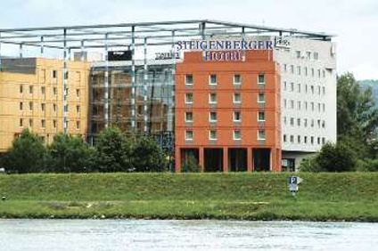 Trans World Hotel Douauwelle
