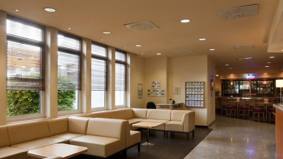 Sunday Hotel Frankfurt Arpt-Neu-Isenburg Lobby