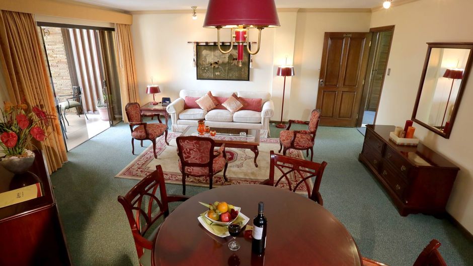 Yotau All Suites Hotel Suite
