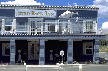 Step Back Inn