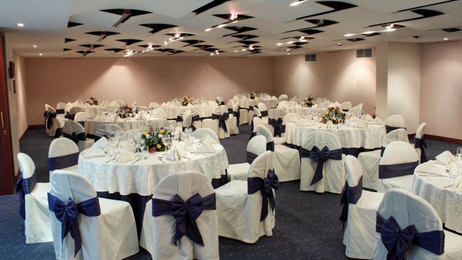 Windsor House Hotel by GEH Suites Banquet