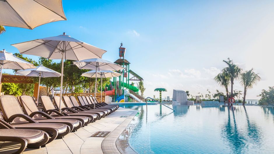 Sandos Playacar Pool
