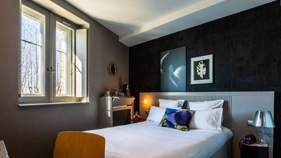 Hotel des Beaux Arts Room