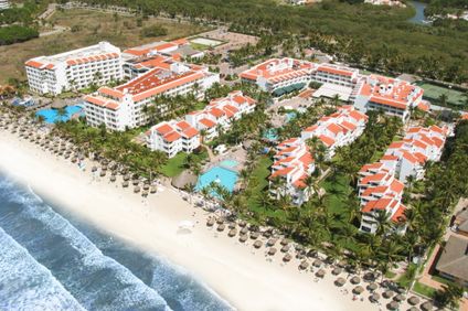 Marival Emotions Resort & Suites