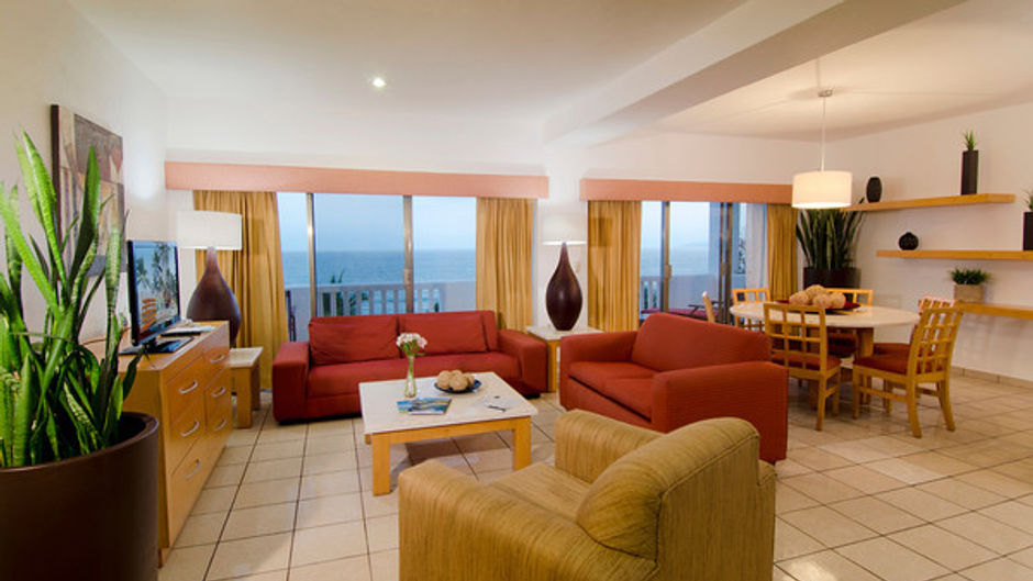 Marival Emotions Resort & Suites Suite