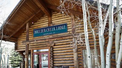 BoulderCreek Lodge