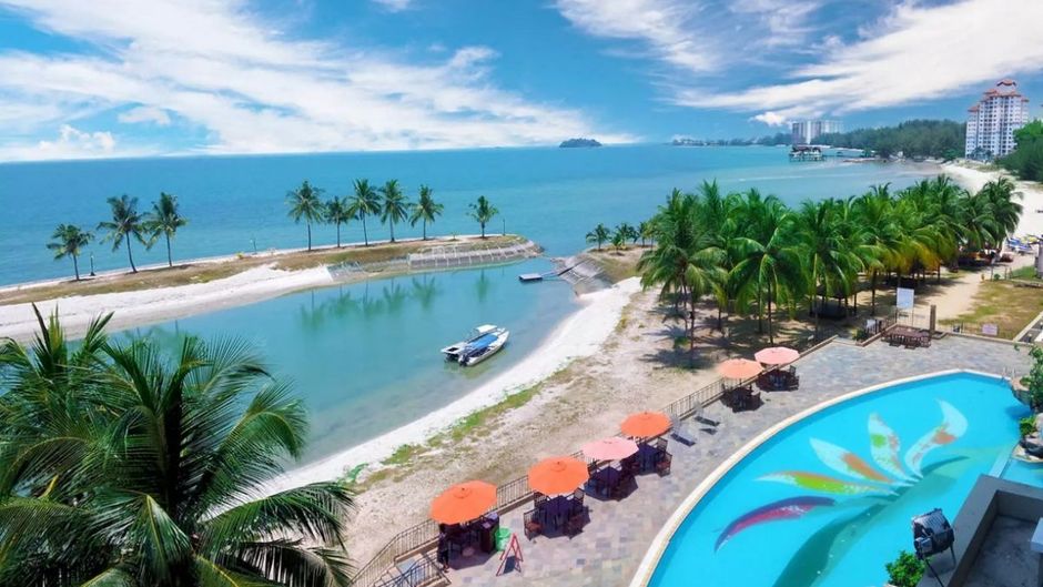 Corus Paradise Resort Pool