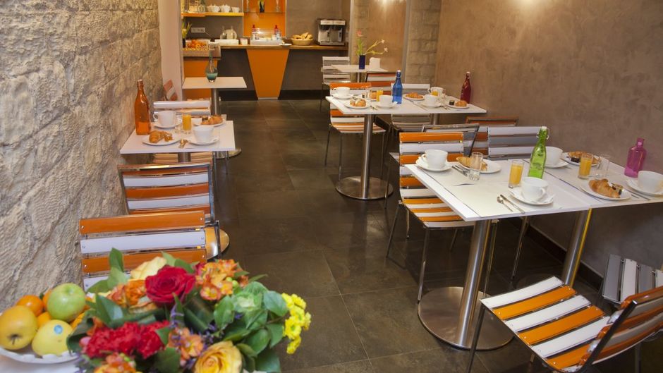 Lumieres Hotel Restaurant