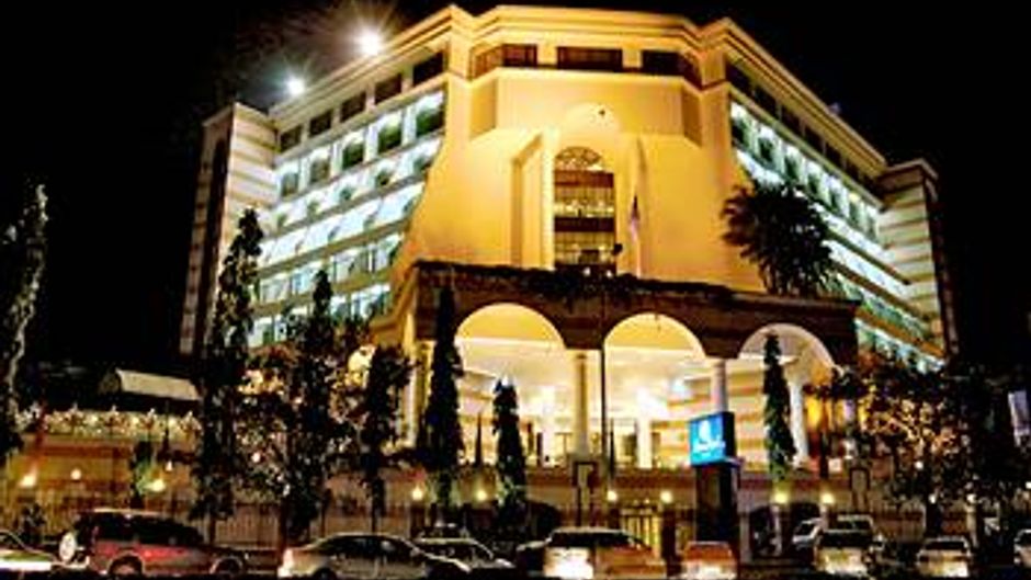 Sun-n-Sand Pune Exterior