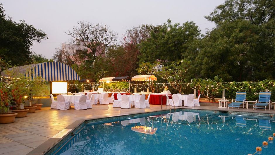 Sun-n-Sand Pune Pool