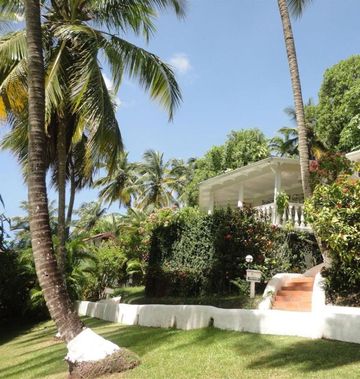 Marigot Beach Club Hotel & Dive Resort