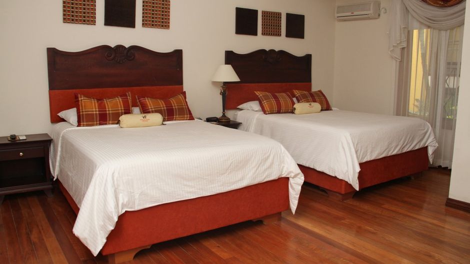 El Rodeo Country Inn Room