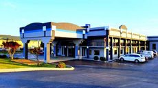 Gateway Inn & Suites Clarksville