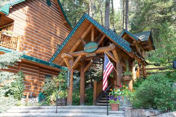 The Hidden Moose Lodge