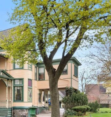 The Oliver Inn Bed & Breakfast