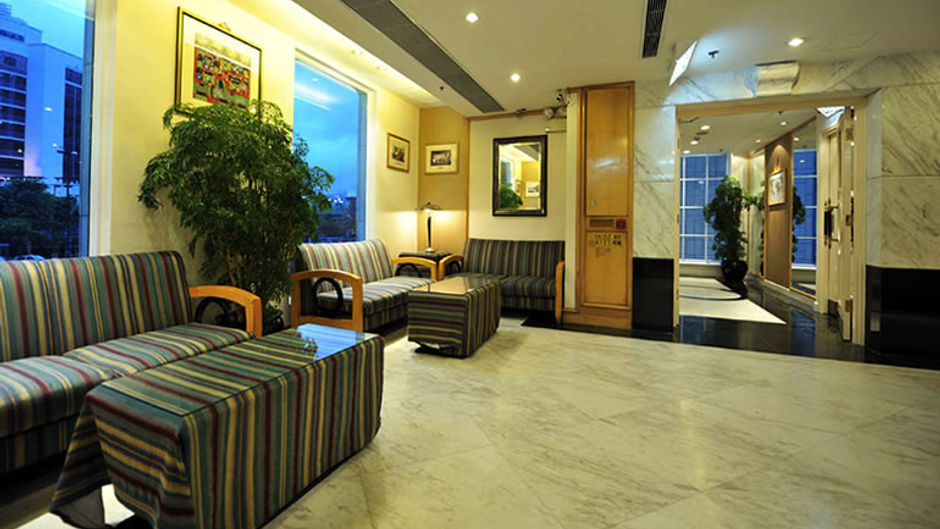 Largos Hotel Lobby