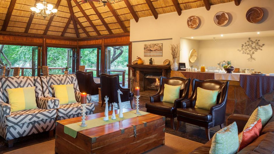 Tuli Safari Lodge Lobby