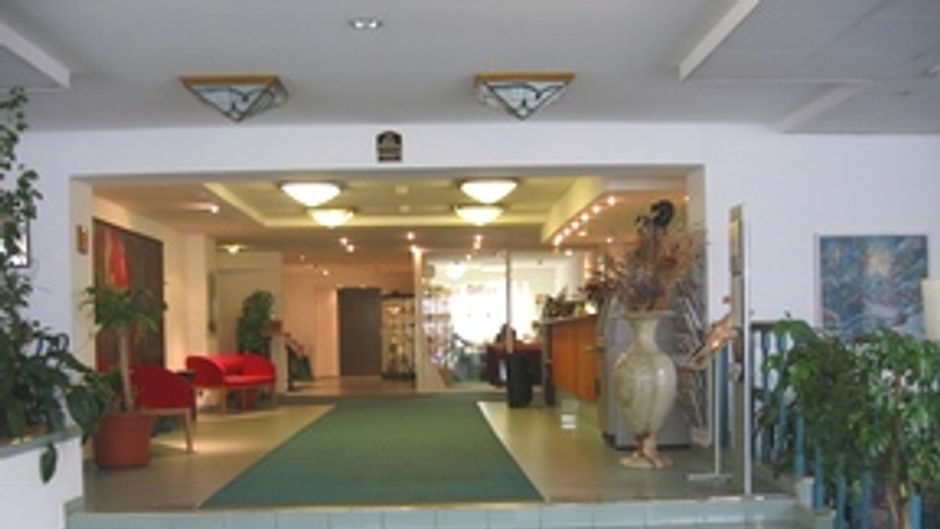 Art Hotel Lobby