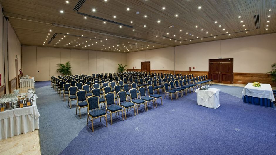Iberostar Waves Dominicana Meeting
