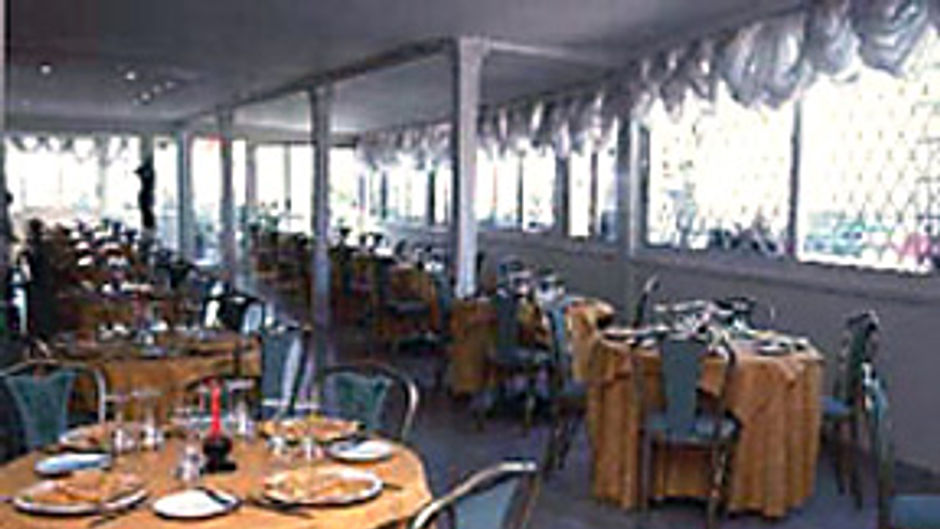 Romulus Hotel Restaurant