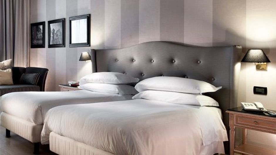 Club Hotel Suite