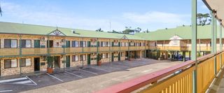 Bayswater Tweed Motel
