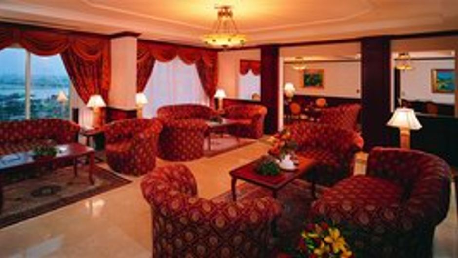 Carlton Palace Hotel Dubai Suite