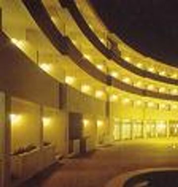 Hotel Meia Lua