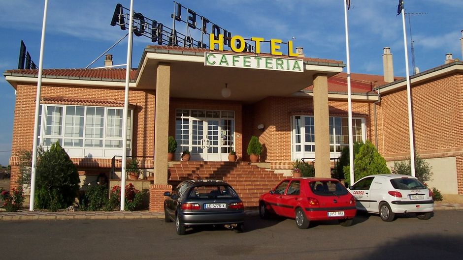 Hotel Tudanca Benavente Exterior