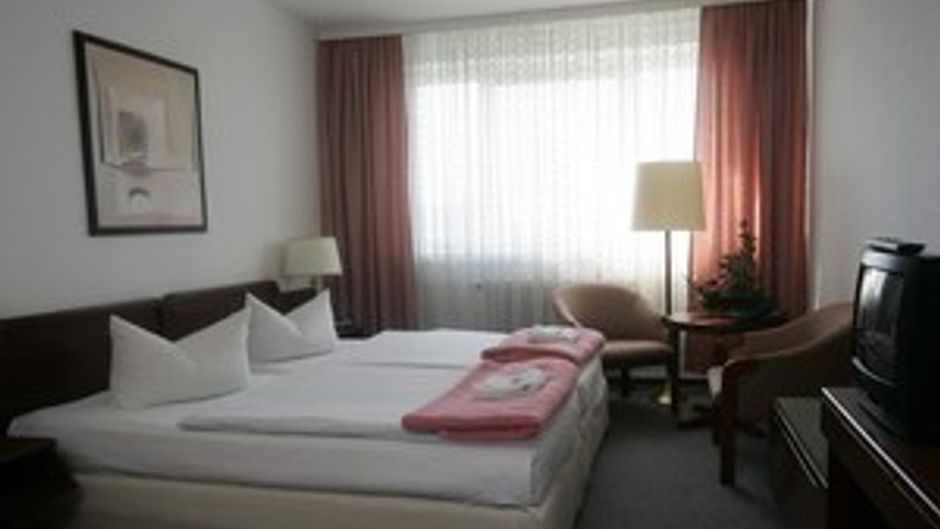 Berolina Airport Hotel Room