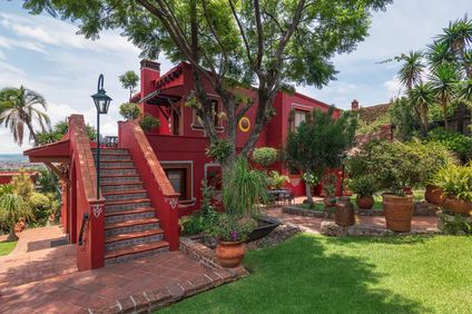 Villa San Jose Hotel & Suites