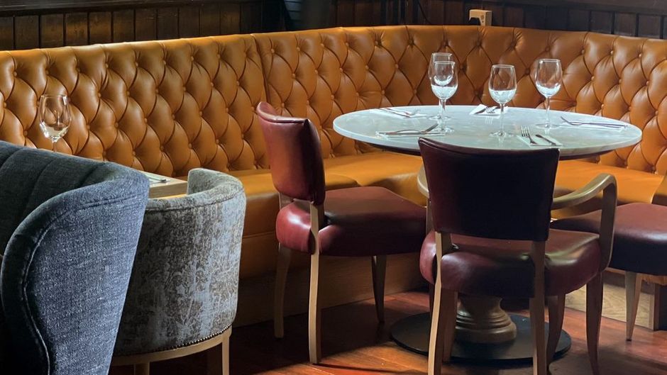 The Schoolhouse Bar/Lounge