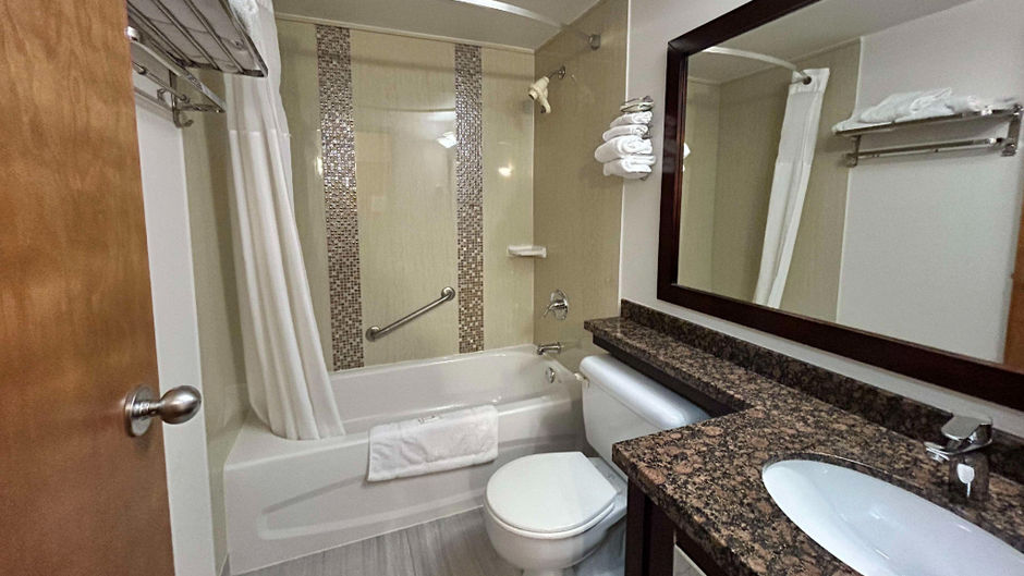 SureStay by Best Western Vancouver Arpt Room