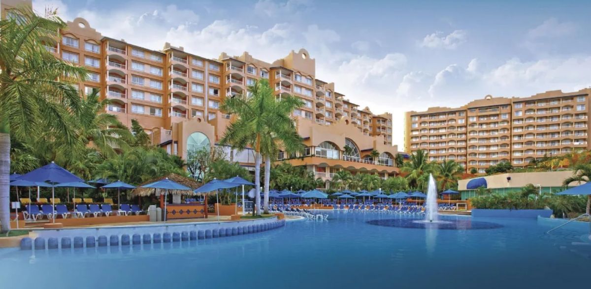 Azul Ixtapa All-Inclusive Beach Resort- First Class Ixtapa, Guerrero,  Mexico Hotels- GDS Reservation Codes: Travel Weekly