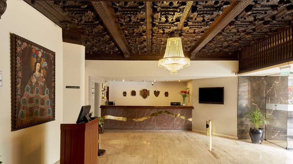 Hotel Carrera Lobby