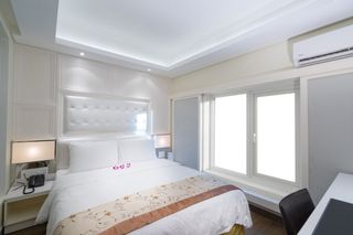 IMS Empress Hotel