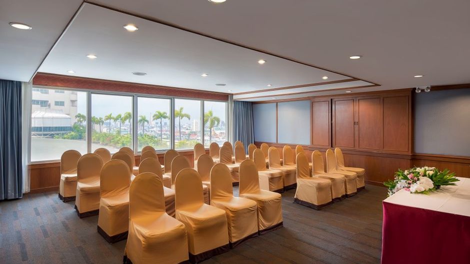 Prince Palace Hotel Meeting