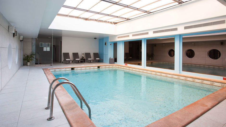 Nice Riviera Hotel Pool