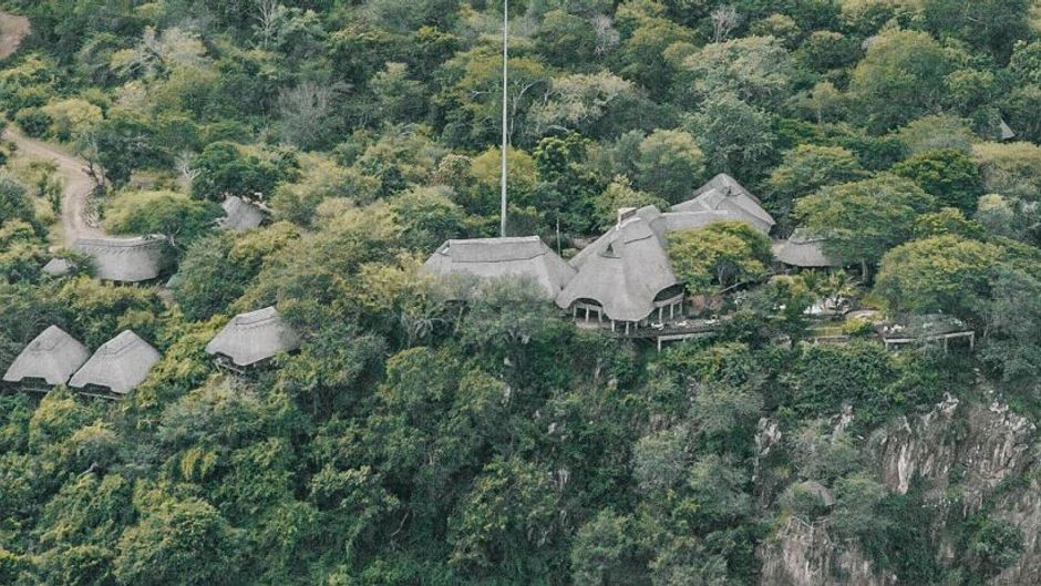 Chilo Gorge Safari Lodge Exterior