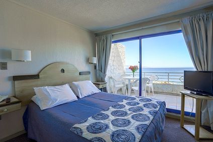 MR. Mar Suites