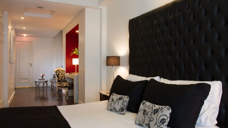Le Cinque Lusso Hotel Room